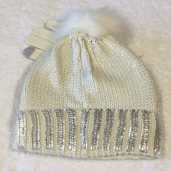 CANADA WEATHER GEAR Girls' Metallic Fade Knit Hat - Picture 4 of 4